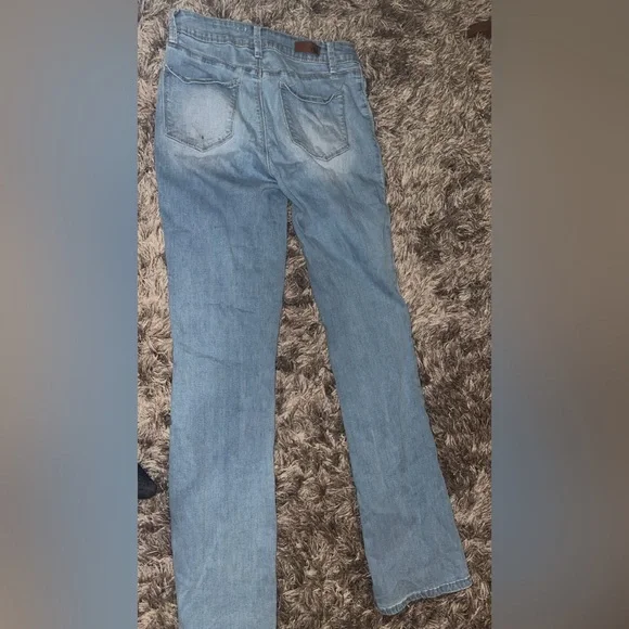 Women’s YMI Blue Straight Leg Jeans with Vintage Fading Size 27 - Picture 3 of 3